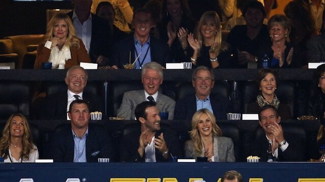 Jerry Jones at the final four