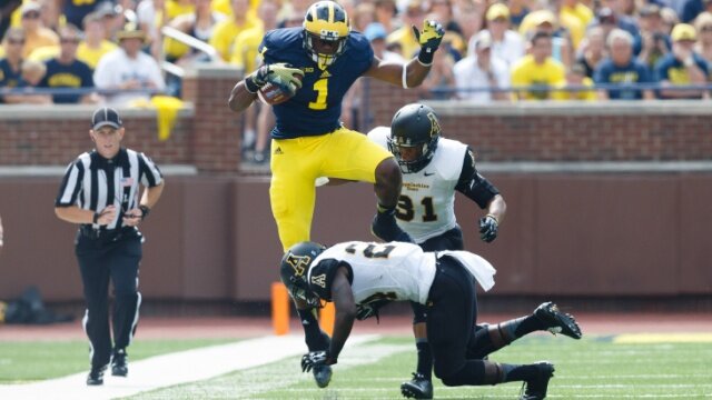 Download this Devin Funchess Michigan picture