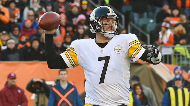 Dec 7, 2014; Cincinnati, OH, USA; Ben Roethlisberger (7) & the Steelers' playoff standing will be determined Sunday night vs the Bengals. Mandatory Credit: Mike DiNovo-USA TODAY Sports