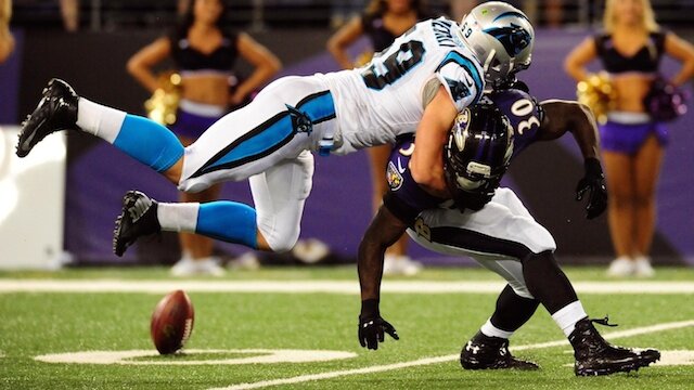 Luke-Kuechly-forces-fumble-Panthers-vs-R