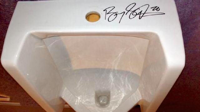 Urinal Signed By Barry Sanders Goes to Unusually High Bidder