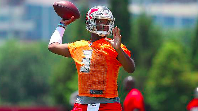 Tampa Bay Buccaneers' Jameis Winston Denied Entry Into Bar For Not Wearing Pants