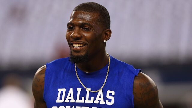Dallas Cowboys' Dez Bryant Wisely Signs Long-Term Contract, Avoids More Drama