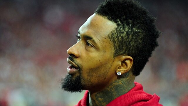 Darnell Dockett of the 49ers tweets a cryptic tweet about Kaepernick and Smith.