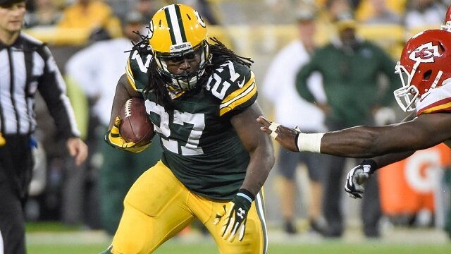 Eddie Lacy Hopelessly Unable To Get Anything Going