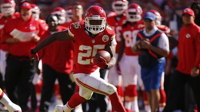 Kansas City Chiefs\' Loaded Backfield Will Help Offense Lead NFL In Rushing In 2016