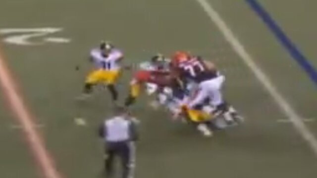 Watch Jeremy Hill Inexplicably Fumble As Cincinnati Bengals Were Trying To Run Clock