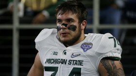 Tennessee Titans Complete Trade With Cleveland Browns To Select OT Jack Conklin With No. 8 Overall Pick
