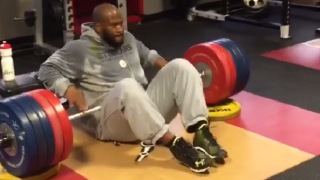  Steelers' James Harrison Thrusts 528 Pounds 