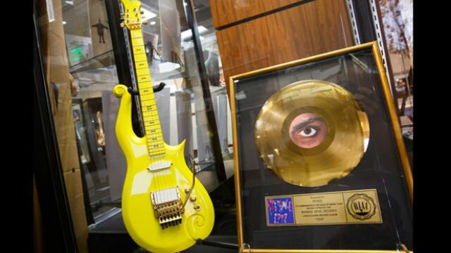 Jim Irsay Adds To His Collection With One Of Prince\'s Guitars