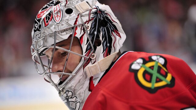 Chicago Blackhawks: Corey Crawford Backing Up New Contract With Early Play