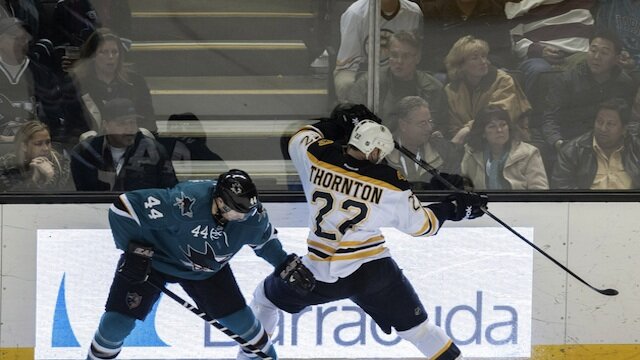 Bruins grind out a road win over the Sharks