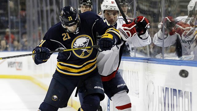 What Should the Buffalo Sabres Do with Drew Stafford?