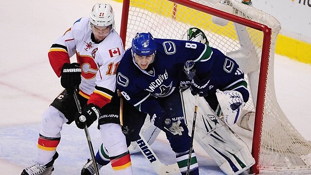 Calgary Flames Hoping to Get Outshot in Finale Against Vancouver Canucks