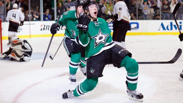 Dallas Stars are Different Team at Home in Game 3 