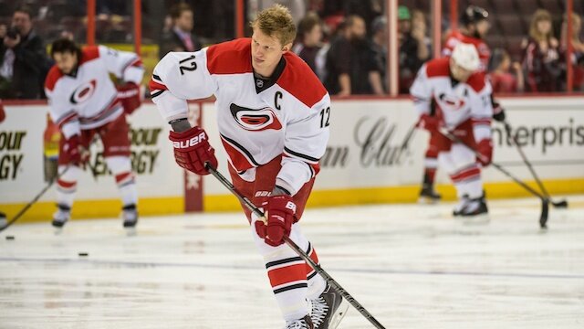 Rangers acquire longtime Hurricanes captain Eric Staal