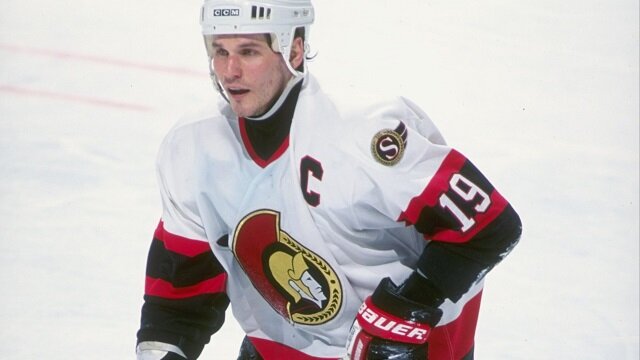 Alexei Yashin #19 of the Ottawa Senators 