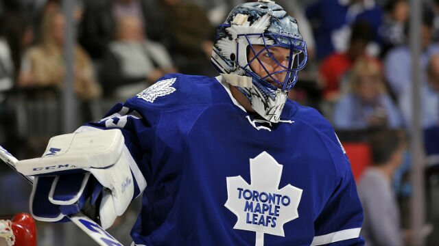 Toronto Maple Leafs' Only Option Is To Trade Jonathan Bernier