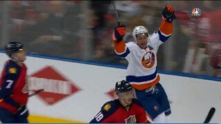 New York Islanders' Frans Nielsen Roofs It After John Tavares Provides Beautiful Pass
