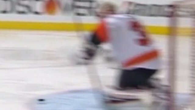 Watch Philadelphia Flyers\' Steve Mason Give Up Easiest Goal Of All Time