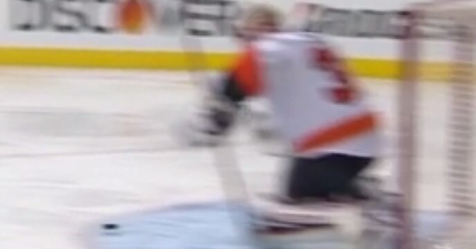 Watch Philadelphia Flyers' Steve Mason Give Up Easiest Goal Of All Time