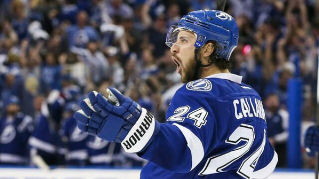 Watch Ryan Callahan\'s Fantastic Tip-In Goal Early In Game 4 For Tampa Bay Lightning