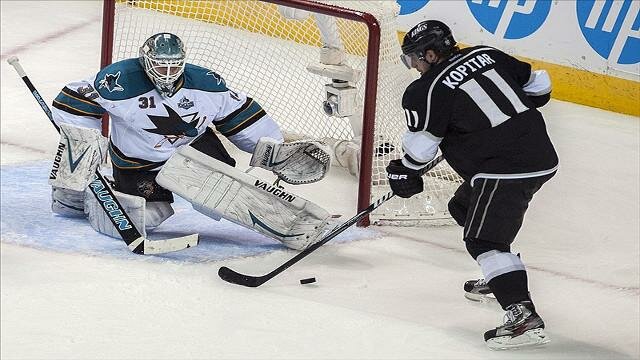 Antti Niemi looks poised to make another Stanley Cup run