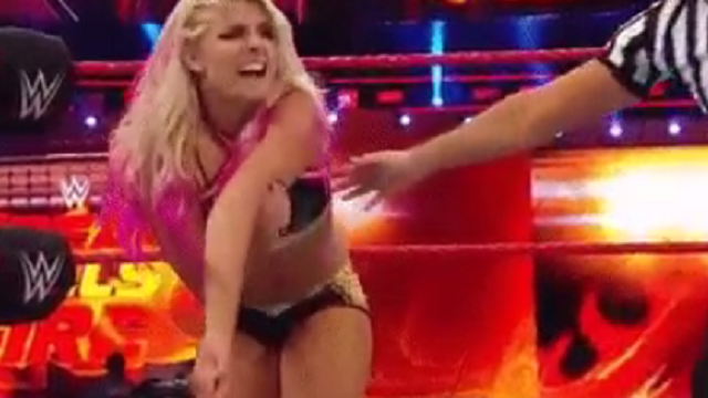 Alexa Bliss Brilliantly Uses Double-Jointed Arm To Fake Injury At WWE Great Balls Of Fire
