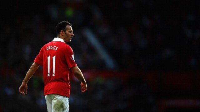 Ryan Giggs: Manchester United v Bolton Wanderers - Premier League