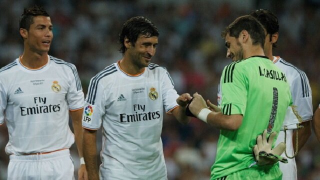 Raul, Iker Casillas & Cristiano Ronaldo: Real Madrid CF v Al-Sadd - Santiago Bernabeu Trophy