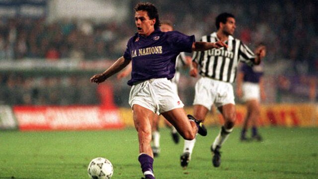 Sport. Football. UEFA Cup Final, Second Leg. Florence. 16th May 1990. Fiorentina 0 v Juventus 0 (Juventus win 3-1 on aggregate). Fiorentina's Roberto Baggio.