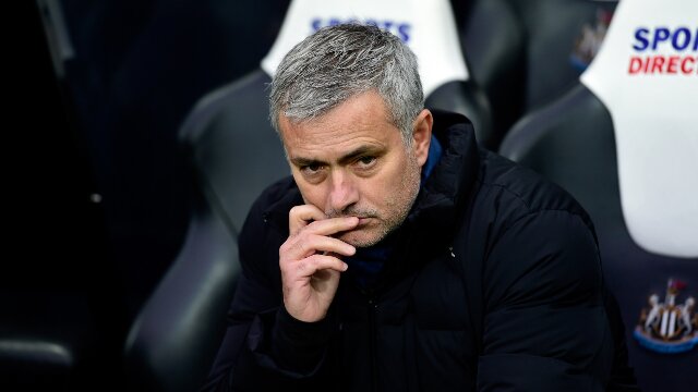 Jose Mourinho on the Chelsea bench