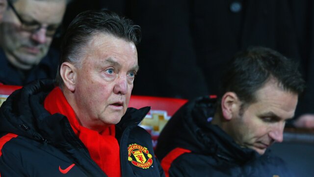Louis van Gaal on the Manchester United bench