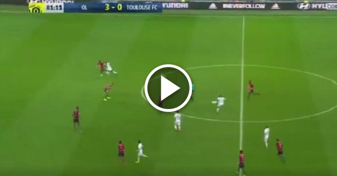 Former Manchester United Star Memphis Depay Scores Unbelievable Goal From Midfield For Lyon