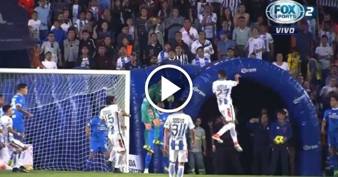 44-Year-Old Goalkeeper Scores Ridiculous Game-Tying Goal in Final Minute of Regulation