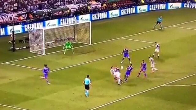 Juventus\'s Mario Mandzukic Scores One of the Most Ridiculous Goals Ever in Champions League Final