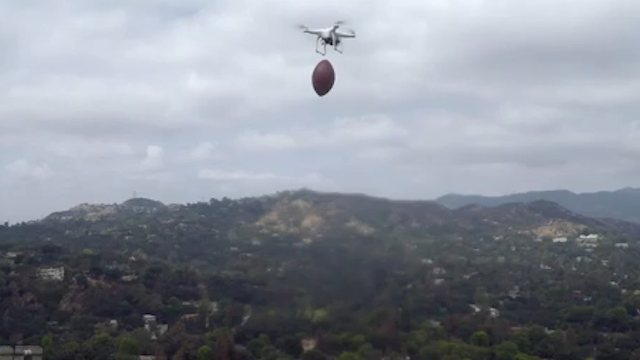 Pittsburgh Steelers' Antonio Brown Attempts To Catch Drone-Delivered Football From Absurd Elevation