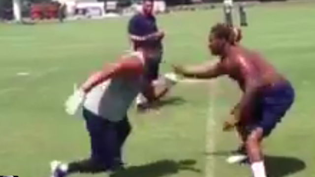Video of Dallas Cowboys' 322-Pound Guard La'el Collins Running Routes Will Bring Your Jaw to the Floor