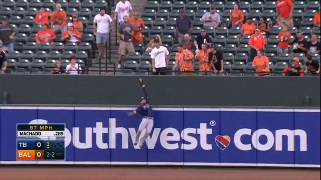 Watch Kevin Kiermaier Stun Manny Machado and Camden Yards With the Home Run Robbery of the Year