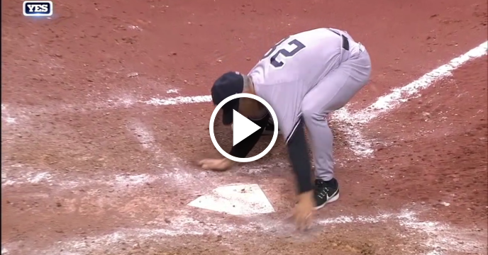 New York Yankees Manager Joe Girardi Ejected, Covers Plate in Dirt During Tirade