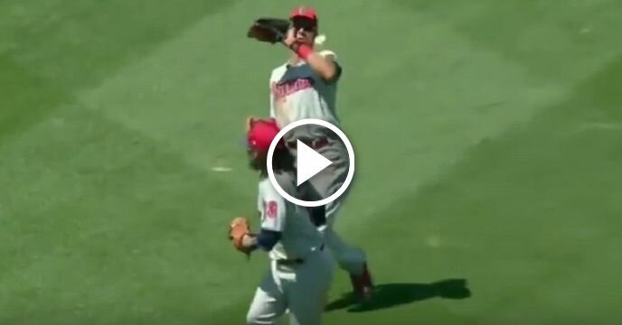 Phillies' Aaron Altherr Turns Near Gaffe Into Highlight-Reel Double Play