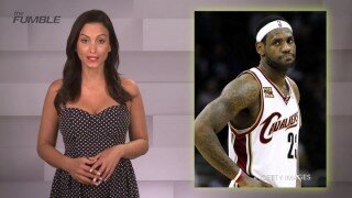  LeBron James Ends Interview After Reporter Asks Why He Unfollowed the Cavs on Twitter 