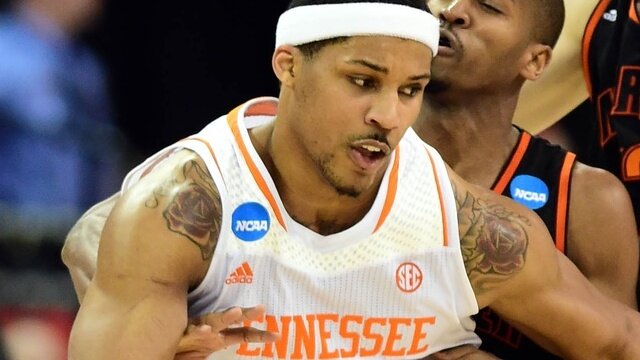 Jarnell Stokes Sets Tone for Tennessee Basketball's Improbable Run to Sweet 16