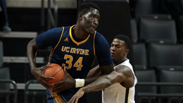 UC Irvine Uses Tallest Starting Lineup in College Basketball History