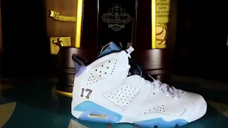 Watch: North Carolina Basketball Players Receive Custom Air Jordans