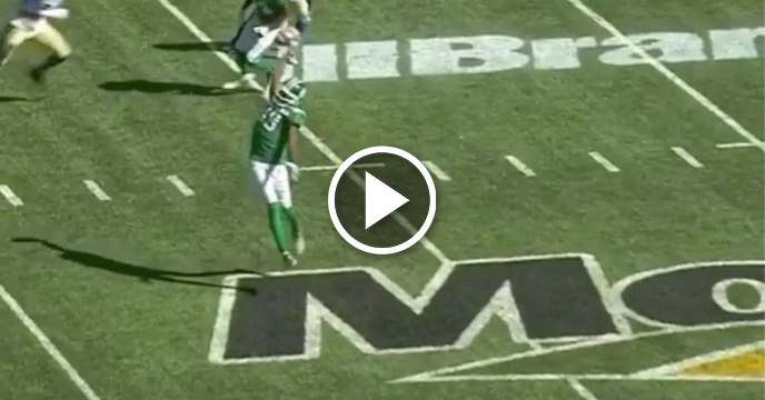 Duron Carter Snags Absurd One-Handed Catch for CFL's Saskatchewan Roughriders
